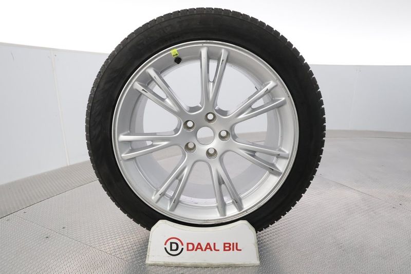 Tesla Model Y bild 24