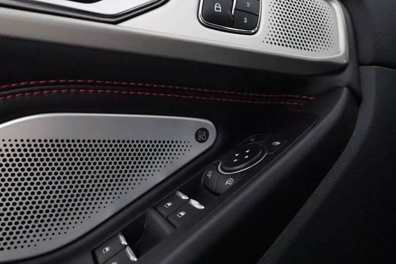 Ford Explorer bild 27