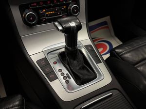 Volkswagen Passat bild 16