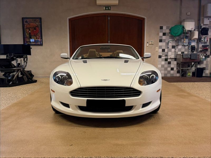 Aston Martin DB9 bild 3