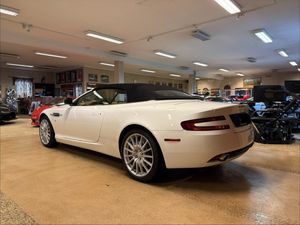 Aston Martin DB9 bild 9