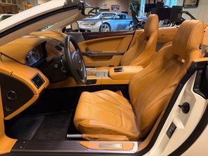 Aston Martin DB9 bild 13