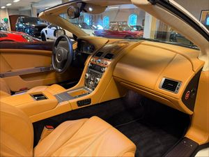 Aston Martin DB9 bild 17