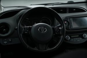 Toyota Yaris bild 16