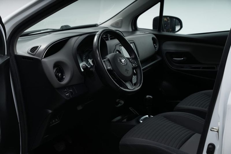 Toyota Yaris bild 13