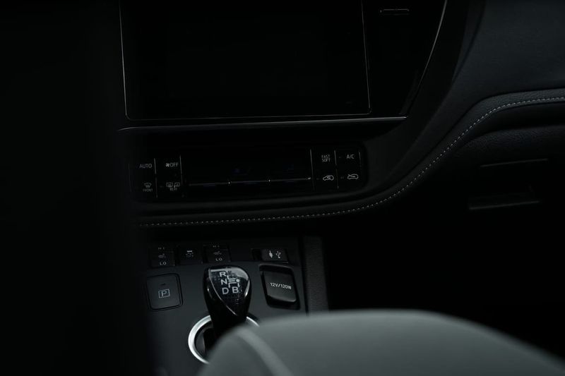 Toyota Auris bild 19