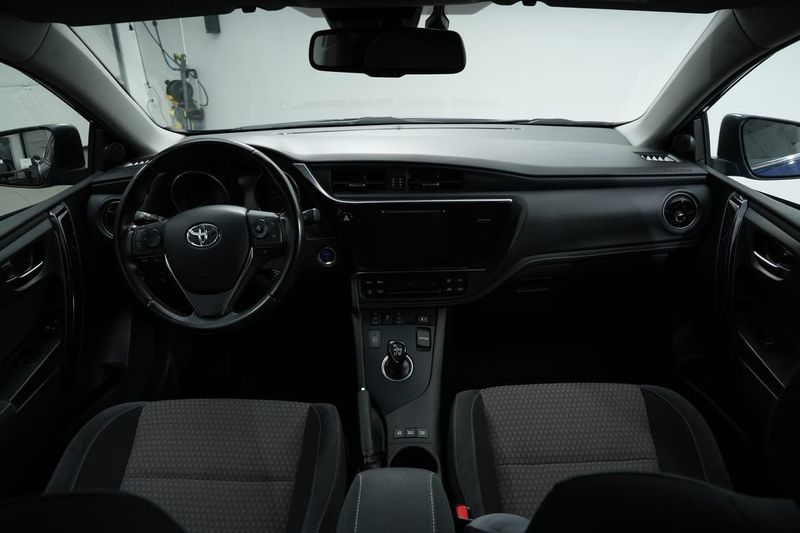 Toyota Auris bild 15