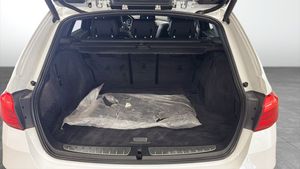 BMW 320 bild 9