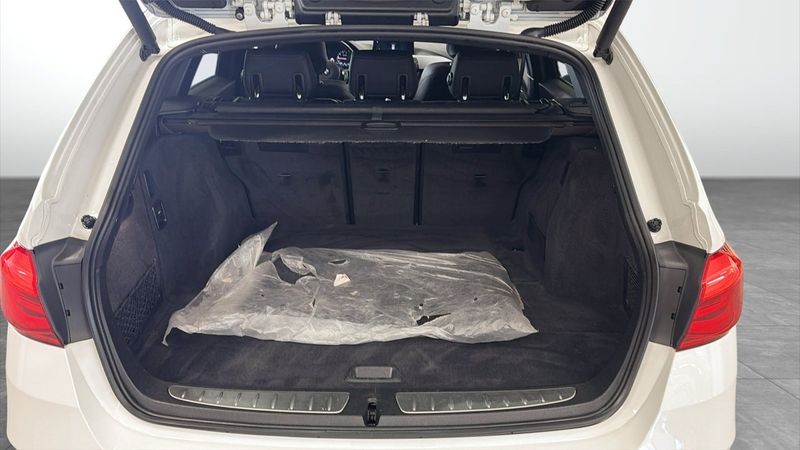 BMW 320 bild 9