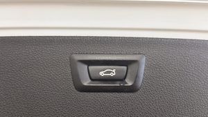 BMW 320 bild 10