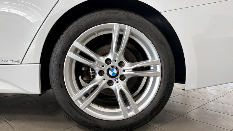 BMW 320 bild 8