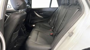 BMW 320 bild 12