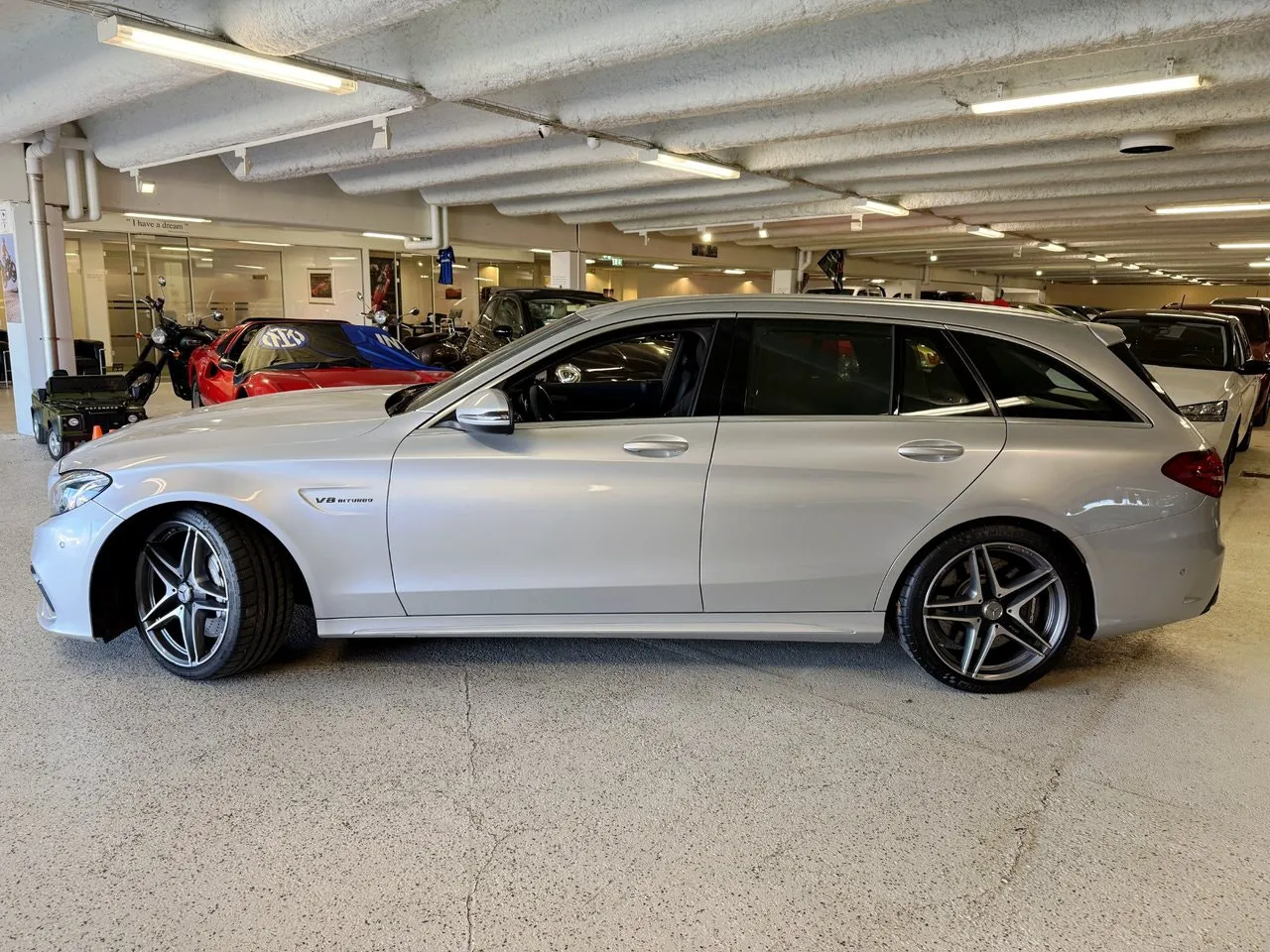 Vehicle image 6