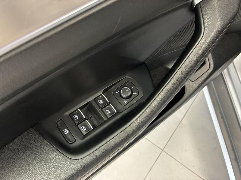 Volkswagen Passat bild 20