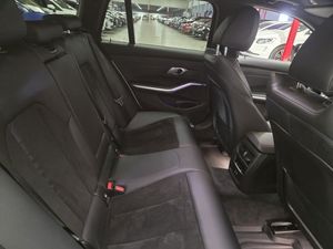 BMW 330 bild 5