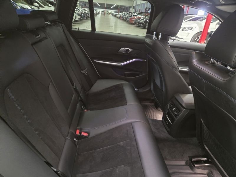 BMW 330 bild 5