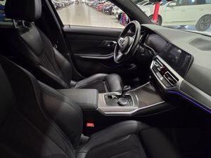 BMW 330 bild 4