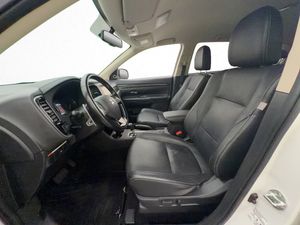Mitsubishi Outlander bild 12