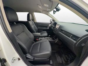 Mitsubishi Outlander bild 26