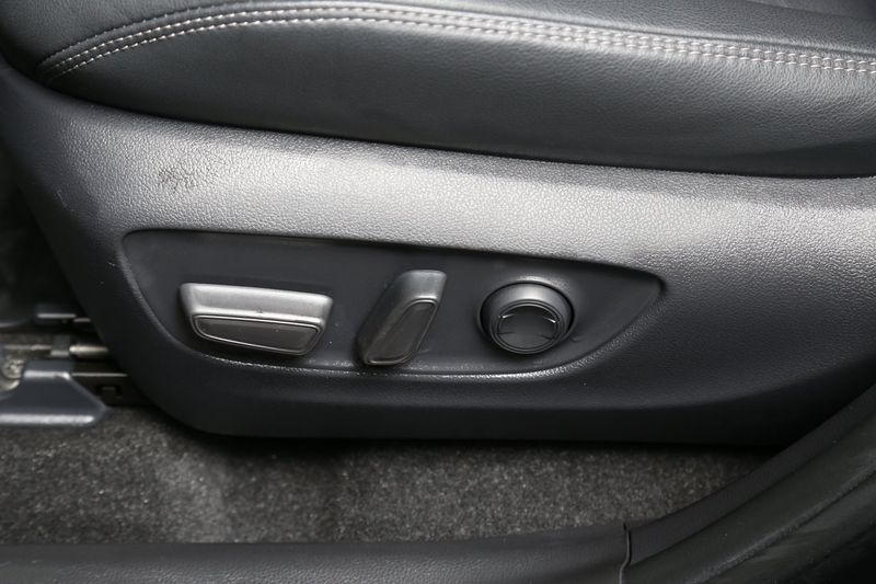 Toyota RAV4 bild 13