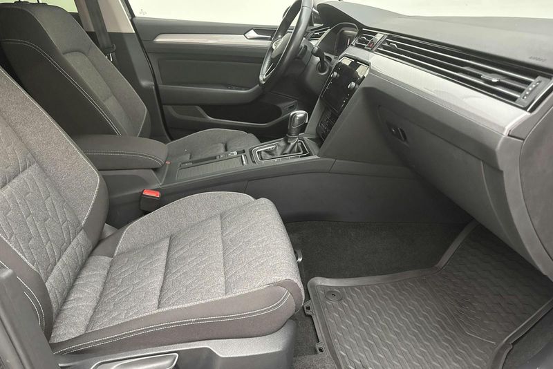 Volkswagen Passat bild 7