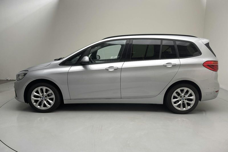 BMW 220 bild 2