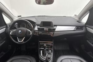 BMW 220 bild 6