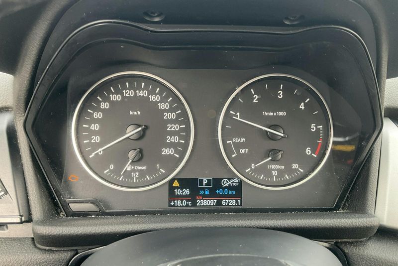 BMW 220 bild 12