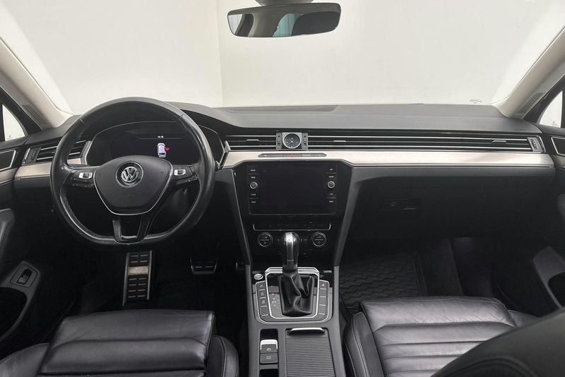 Volkswagen Passat bild 6