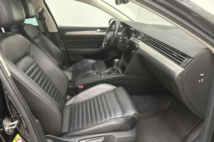 Volkswagen Passat bild 7