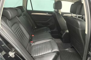 Volkswagen Passat bild 8