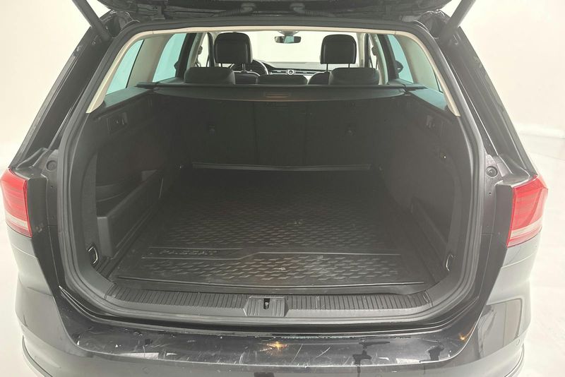 Volkswagen Passat bild 9