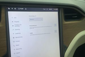 Tesla Model X bild 16
