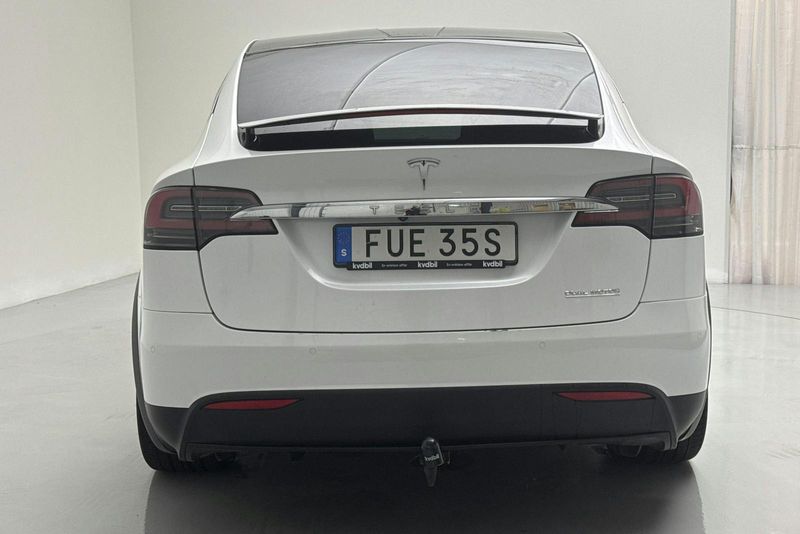 Tesla Model X bild 5