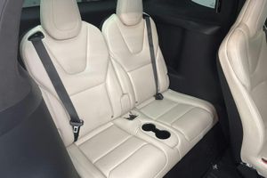 Tesla Model X bild 9