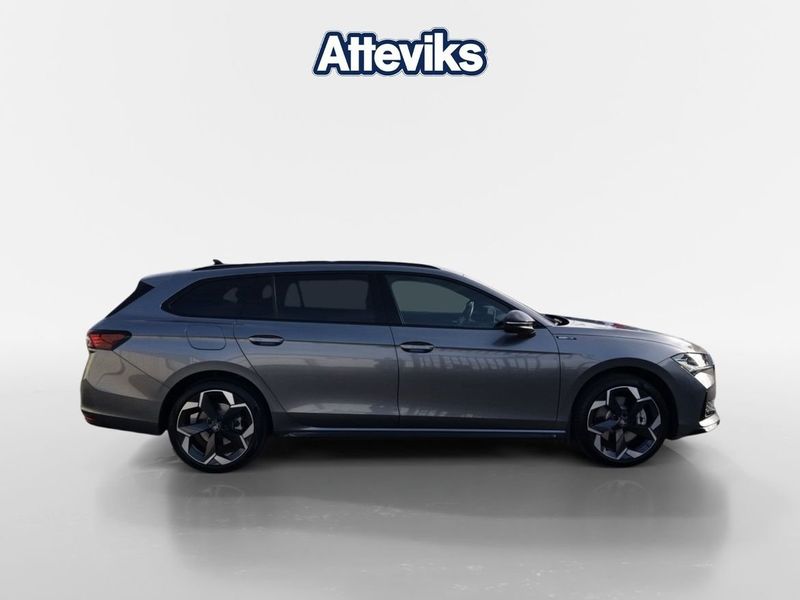 Skoda Superb bild 2
