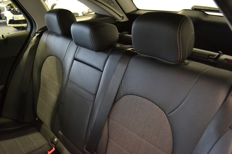 Mercedes C200 bild 13