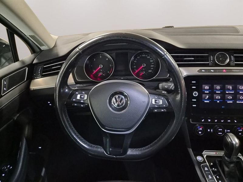 Volkswagen Passat bild 16