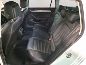 Volkswagen Passat bild 13