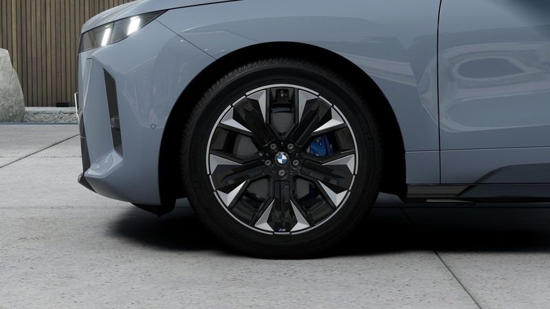BMW iX bild 7