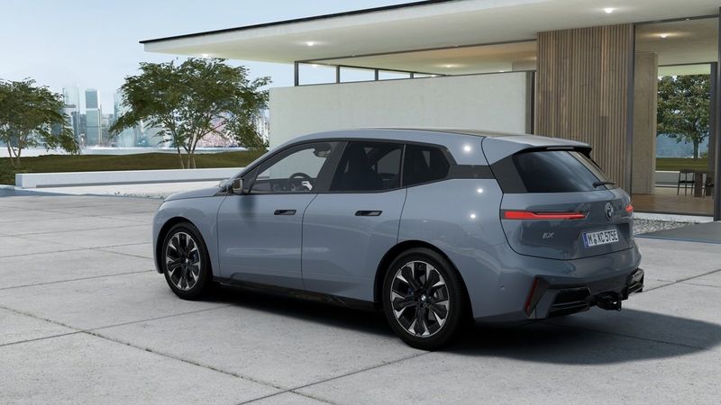 BMW iX bild 2