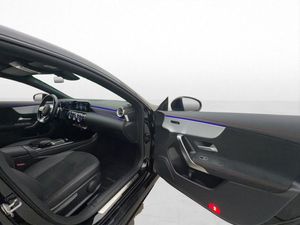 Mercedes CLA180 bild 26