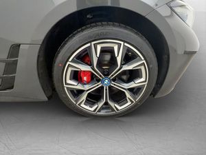 BMW i4 bild 38