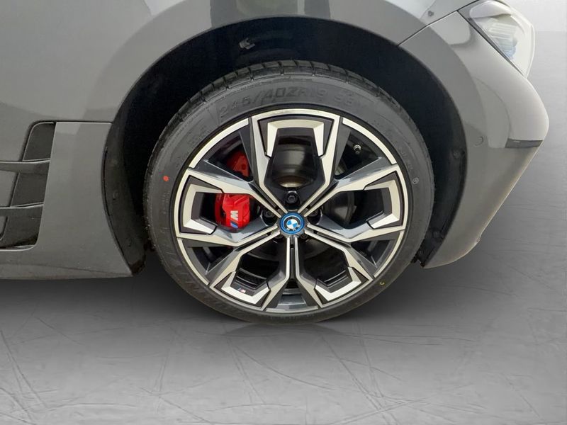 BMW i4 bild 38
