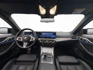 BMW i4 bild 19