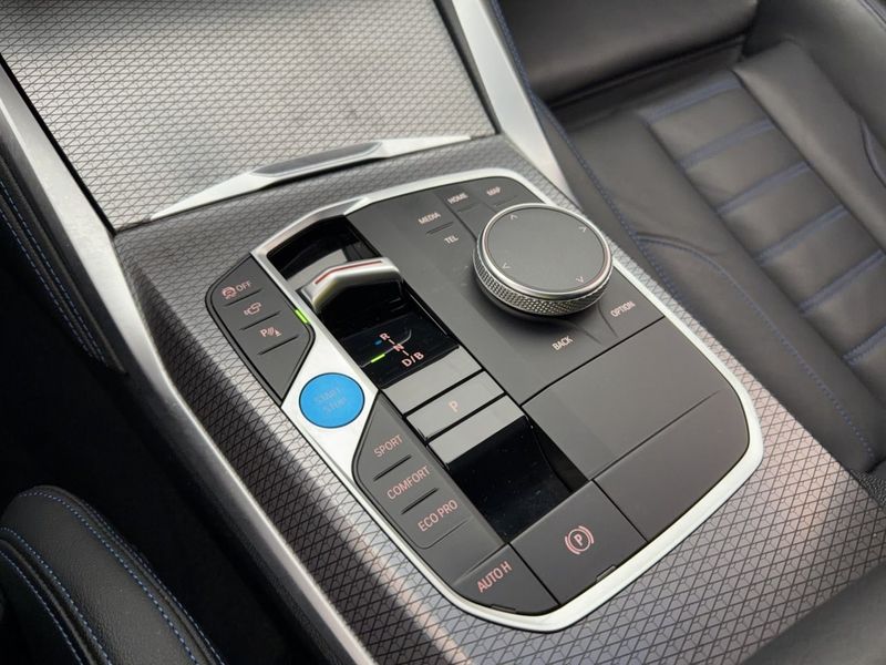 BMW i4 bild 30