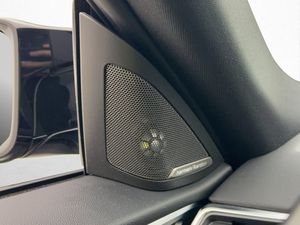 BMW i4 bild 21