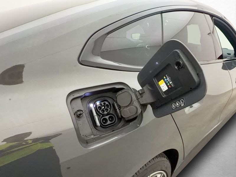 BMW i4 bild 10