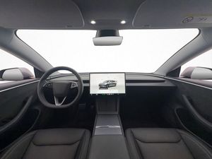 Tesla Model 3 bild 13