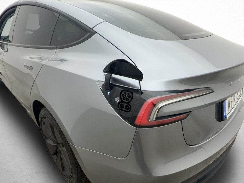 Tesla Model 3 bild 34